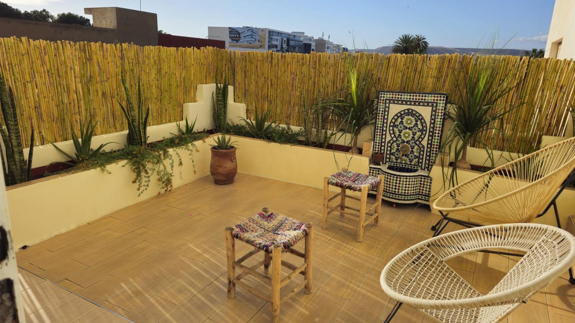 Appartement Julia Au Centre Ville Agadir Dans Residence Borj Dalat Buitenkant foto